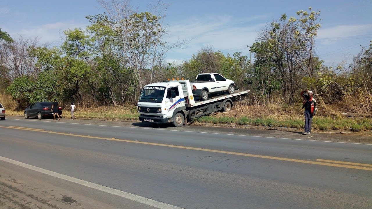 Guincho e Táxi Reis